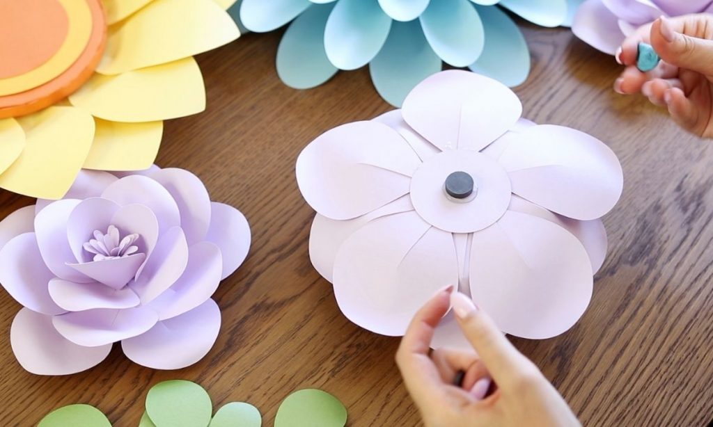 How To Hang Paper Flowers (without Damaging The Wall) FancyBloom