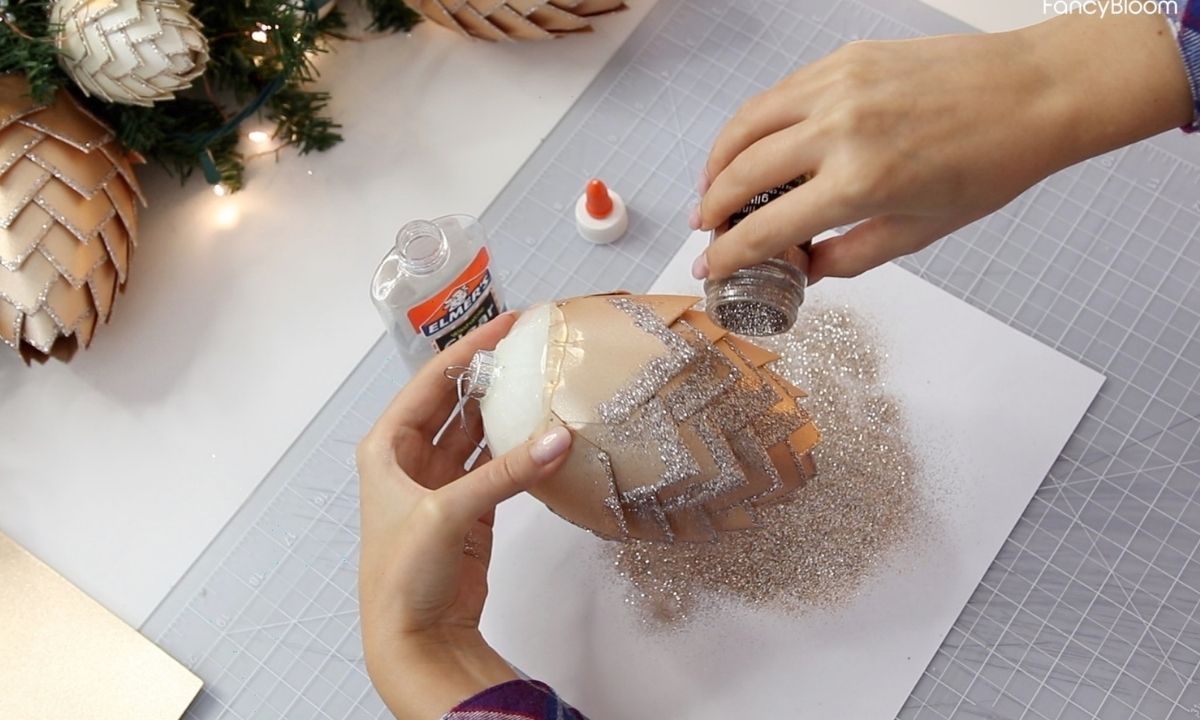 Diy paper pine cone ornament