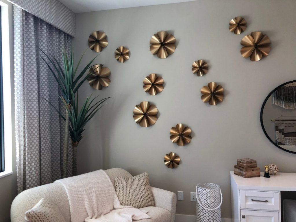 Gold flowers in living room