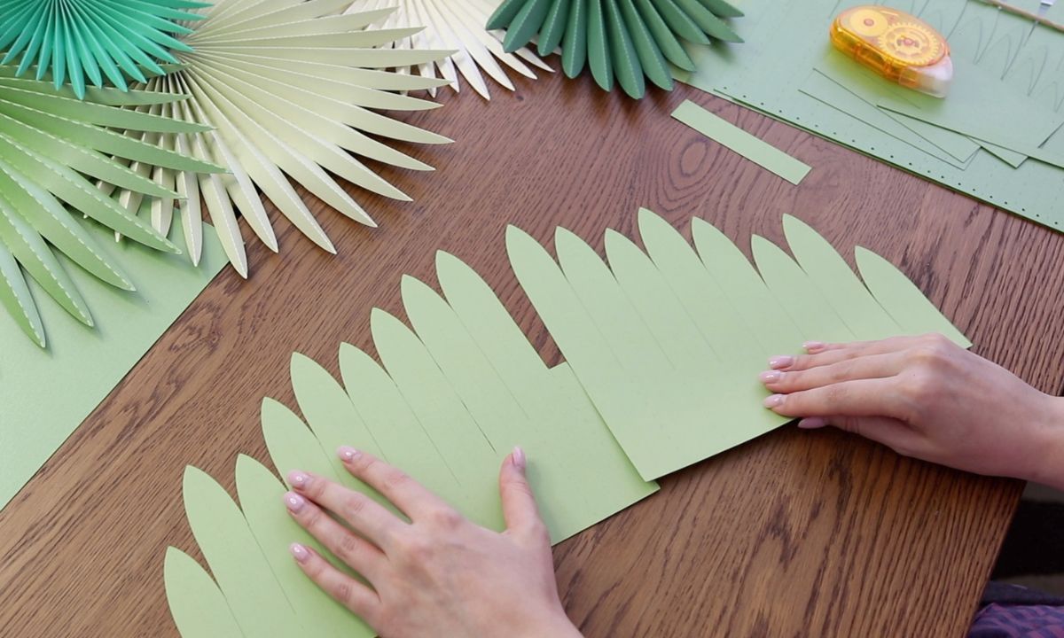 How to make paper leaves