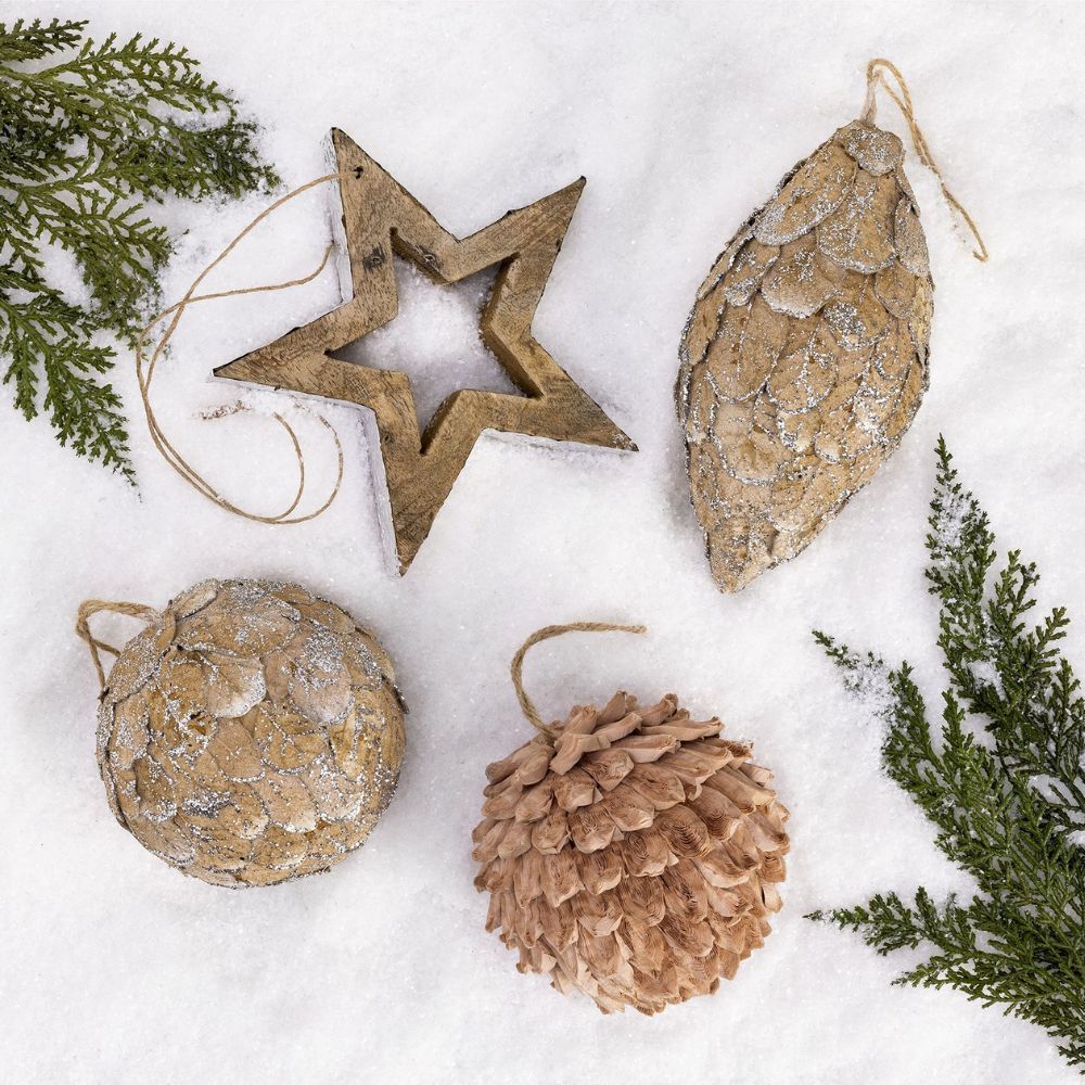 Top 2025 Christmas Decor Trends You’ll Want to Try This Season 35 eco-friendly holiday decor