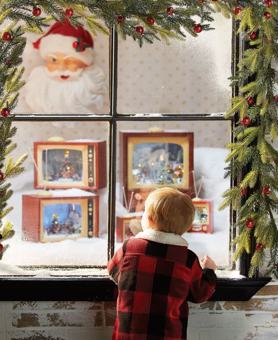 Top 2025 Christmas Decor Trends You’ll Want to Try This Season 42 Top 2025 Christmas Decor Trends 34